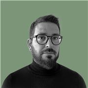 Arquitecto titulado con máster en Interiorismo residencial y en espacios de trabajo